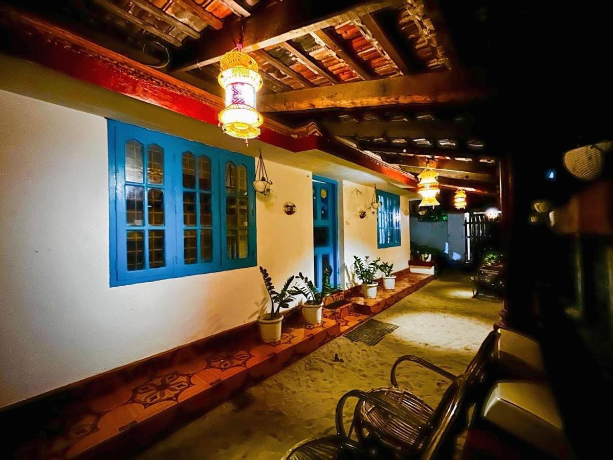 House In The Beach Alappuzha Exterior photo