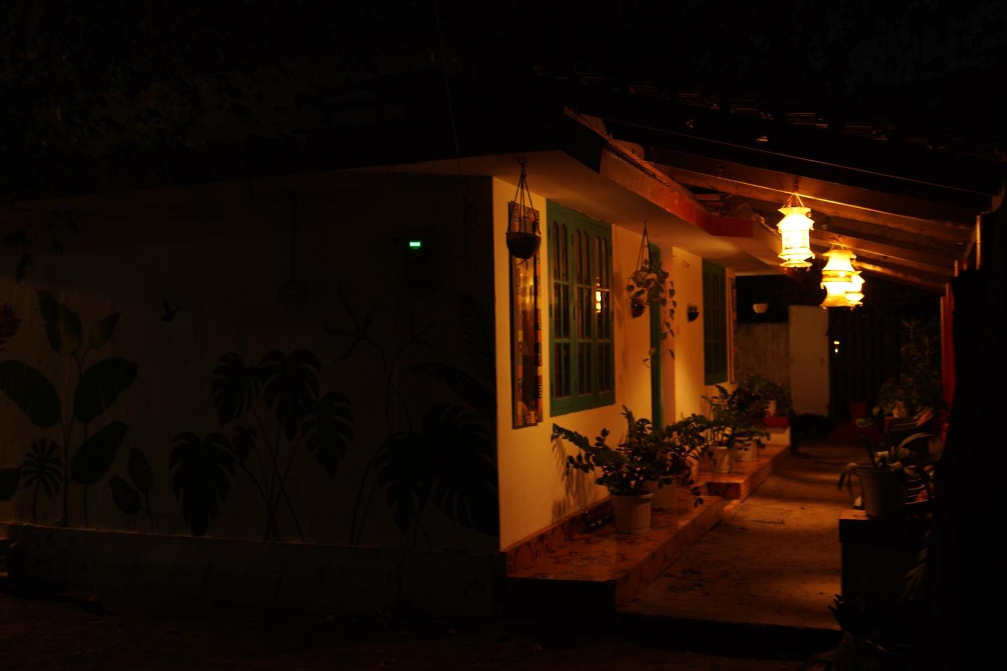 House In The Beach Alappuzha Exterior photo